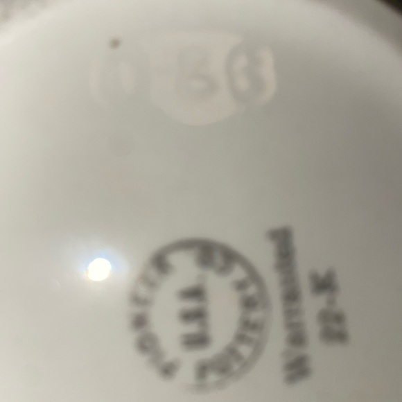 Pioneer Pottery Co Vintage Pearl Iridescent Vase 22k Coated Handles 6.5” - Picture 8 of 8